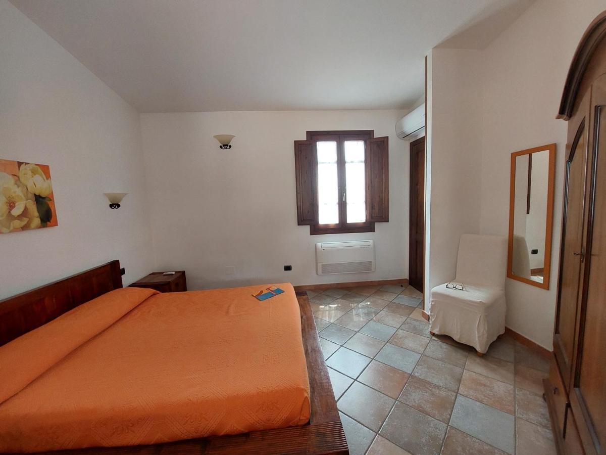 Hotel La Corte Rosada Villasimius Dış mekan fotoğraf