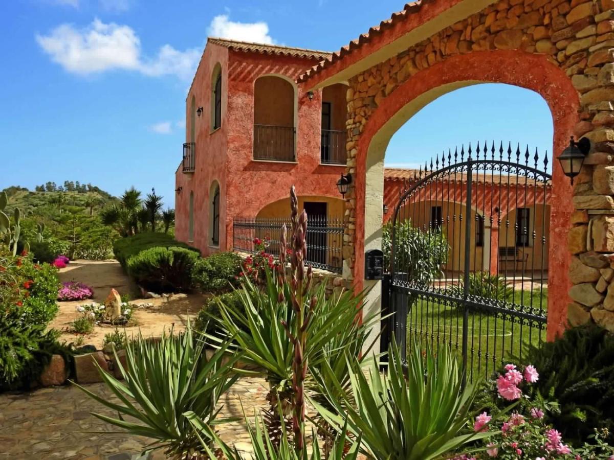 Hotel La Corte Rosada Villasimius Dış mekan fotoğraf