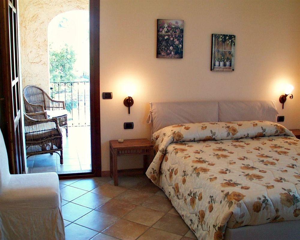 Hotel La Corte Rosada Villasimius Dış mekan fotoğraf