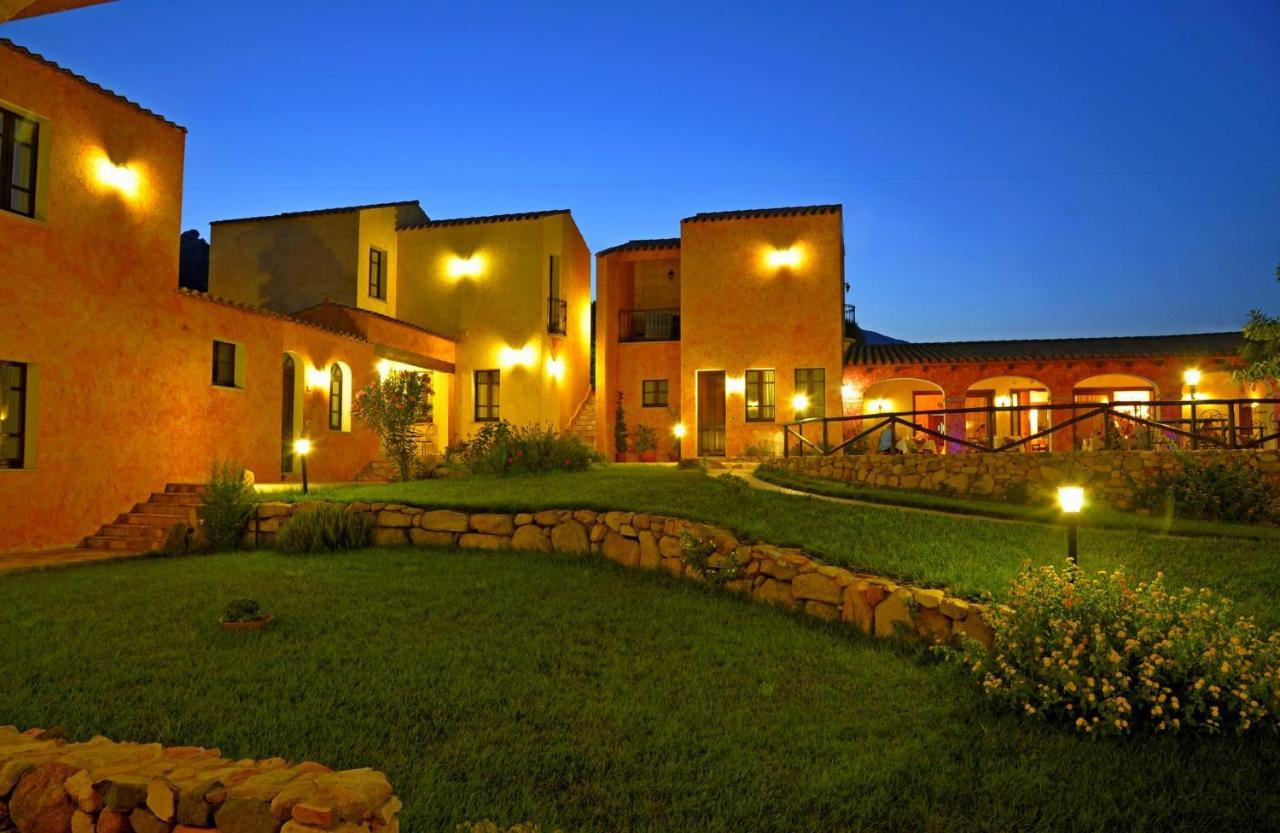 Hotel La Corte Rosada Villasimius Dış mekan fotoğraf